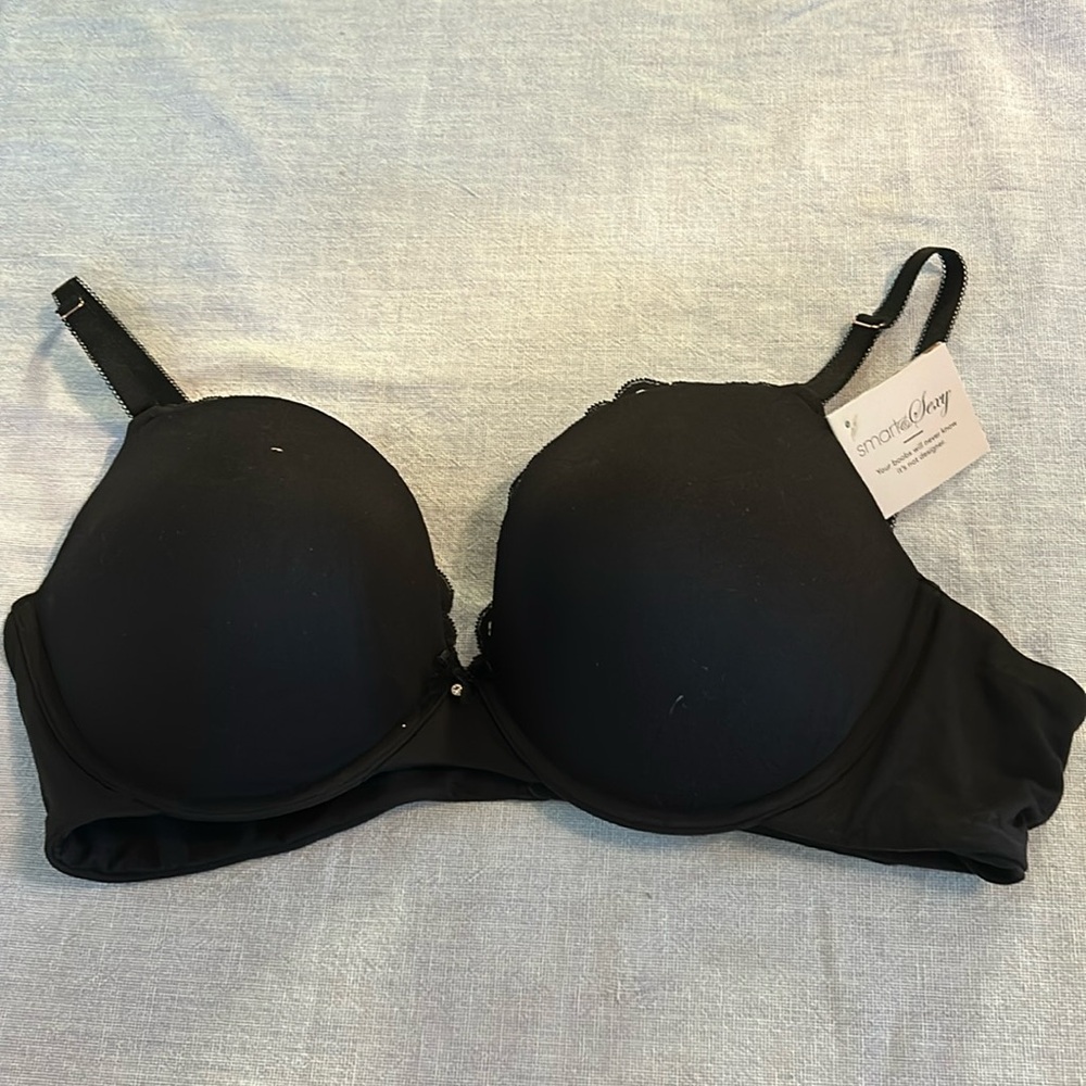 NWT Smart & Sexy bra